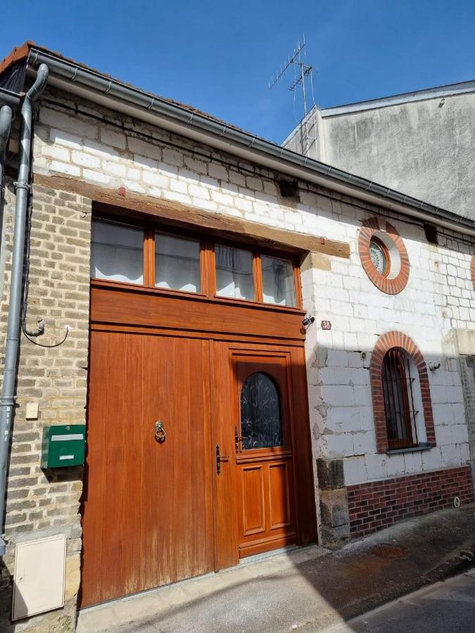 Le Clos Du Lys シャロン・アン・シャンパーニュ エクステリア 写真